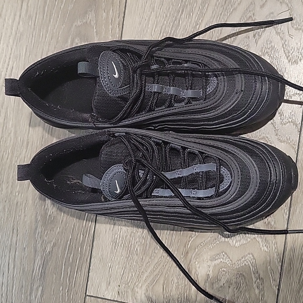 Black air max nike 6Y